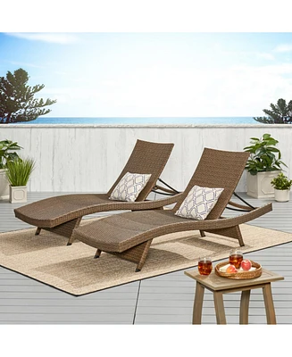 Stylish and Comfortable Wicker Patio Chaise Lounge (Set of 2)