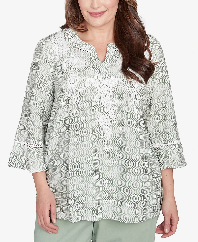 Alfred Dunner Plus Santa Fe Embroidered Geometric Flare Sleeve Top