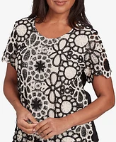 Alfred Dunner Petite Natural Instinct Crochet Flower Tee