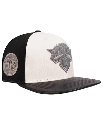 Pro Standard Men's Cream/Black New York Knicks French Terry Snapback Hat