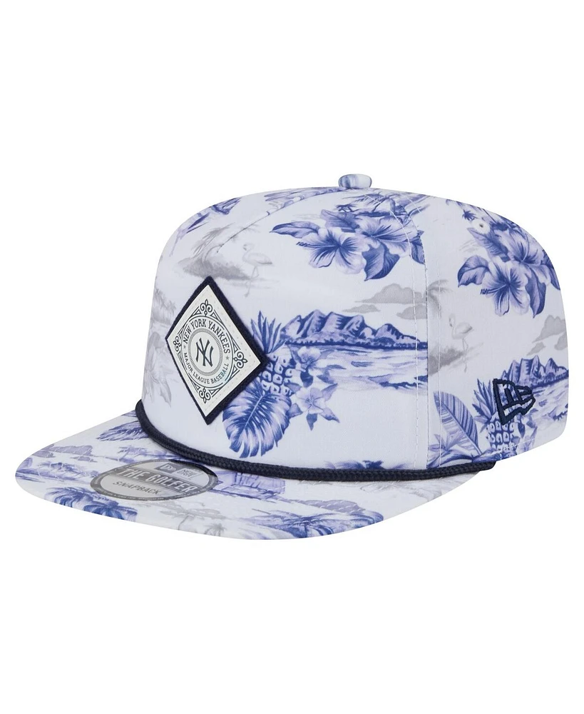 New Era Men's White New York Yankees Printed Island Golfer Snapback Hat