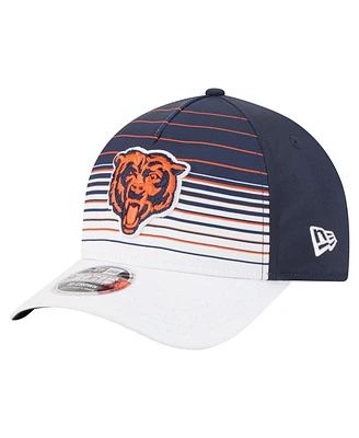 New Era Men's White/Navy Chicago Bears Adventure Gradient 9FORTY M-Crown A-Frame Adjustable Hat