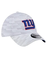 New Era Men's White York Giants Gameday Graded 39THIRTY Flex Hat