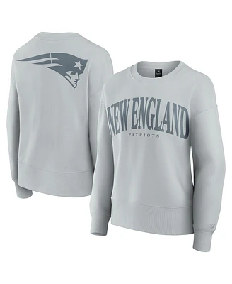 Fanatics Women's Gray New England Patriots Elements Pullover Sweatshirt