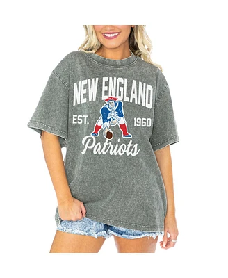 Gameday Couture Women's Gray New England Patriots Tackle Titan Boyfriend Washed T-Shirt