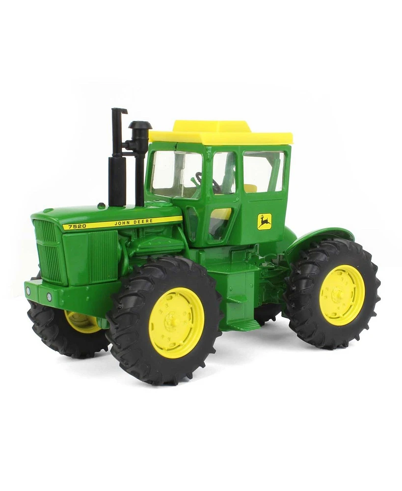 Ertl 1/32 John Deere 7520 4WD Tractor w/ Long Hood Stripe & Rear Fenders