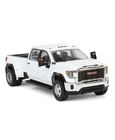 1/64 2022 Gmc Sierra 3500HD Pro Dually, Summit White Diecast Exclusive