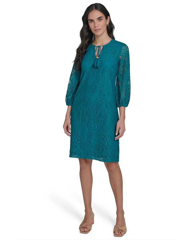 Jessica Howard Petite 3/4-Sleeve Lace Shift Dress