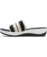 Clarks Cloudsteppers Women's Arla Hollis Slip-On Flat Sandals