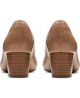 Clarks Women's Collection Ellanie Hope Pumps