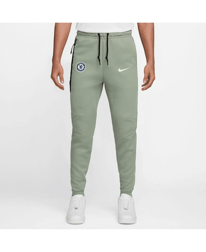 Nike Men's Green Chelsea Tech Fleece Joggers Pants
