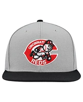 Mitchell & Ness Men's Gray Cincinnati Reds Cooperstown Collection Basic Flip Snapback Hat