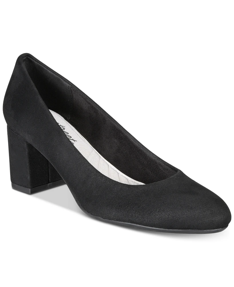 Easy Street Proper Pumps