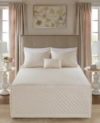 Madison Park Breanna Quilted 4-Pc. Bedspread Set