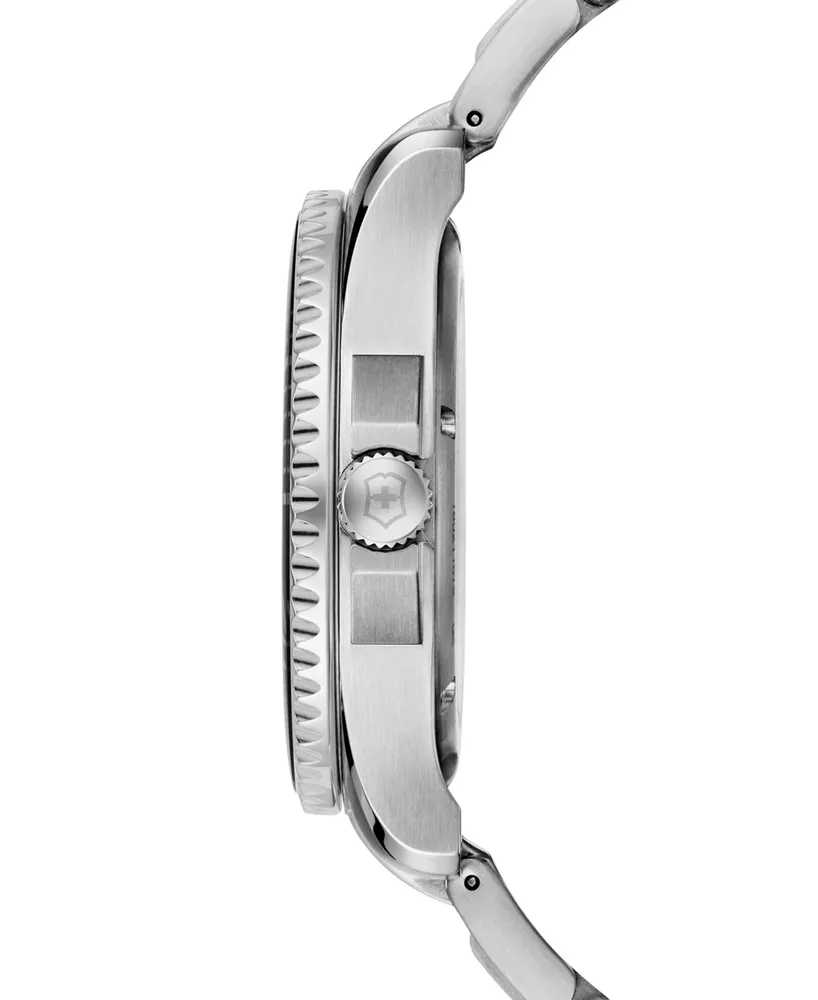 Victorinox Men's Swiss Maverick Stainless Steel Bracelet Watch 43mm 241697