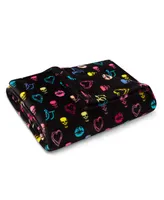 Betsey Johnson Betseys Signature Black Plush Throw