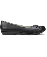 Cliffs by White Mountain Women's Clara Ballet Flats
