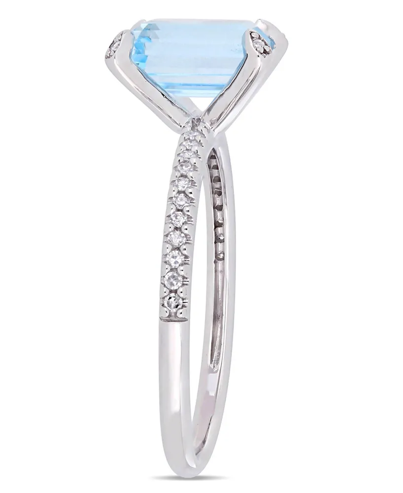 Blue Topaz (-/ ct.t.w.) and Diamond (1/10 Ring 10k White Gold