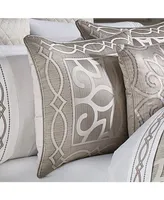 J Queen New York Deco 4-Pc. Comforter Set, Queen - Silver