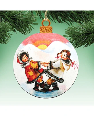 Designocracy Arctic Friendship Wooden Christmas Ornament Set of 2