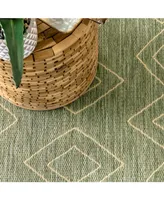 nuLoom Serna OWDN23E Sage 5'3" x 7'6" Outdoor Area Rug