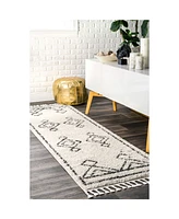 nuLoom Mackie 2'6" x 12' Runner Rug