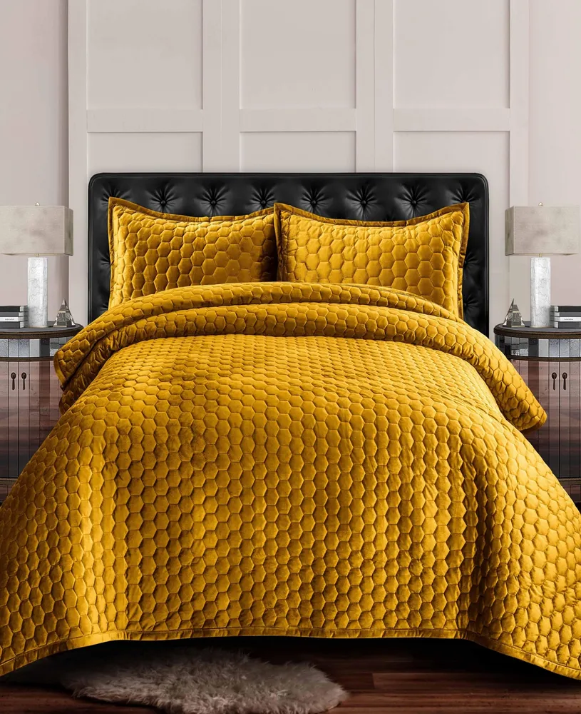 Tribeca Living Lugano Honeycomb Velvet Oversized Solid piece Quilt Set