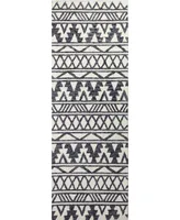 Closeout! Bb Rugs Taron AL122 2'6" x 8' Runner Rug