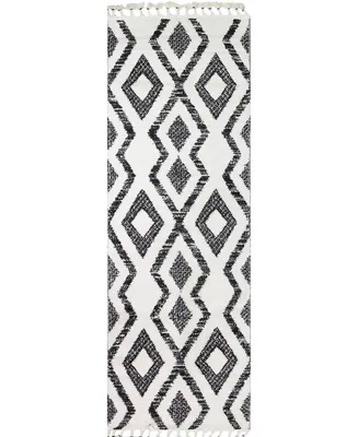 Closeout! Bb Rugs Shawnee SHA107 2'6" x 8' Runner Rug