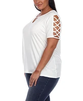 Plus Keyhole Neck Cutout Short Sleeve Top