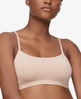 Calvin Klein Women's Form To Body Unlined Bralette QF6757