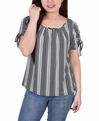 Petite Short Ruched Sleeve Top with Pleats