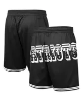 Men's Mitchell & Ness Black New England Patriots Big Face 3.0 Fashion Shorts