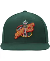 Men's Mitchell & Ness Green Seattle SuperSonics Hardwood Classics Team Ground 2.0 Snapback Hat