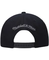 Men's Mitchell & Ness Black and Silver San Antonio Spurs Team Two-Tone 2.0 Snapback Hat