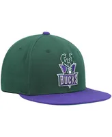 Men's Mitchell & Ness Green and Purple Milwaukee Bucks Hardwood Classics Team Two-Tone 2.0 Snapback Hat