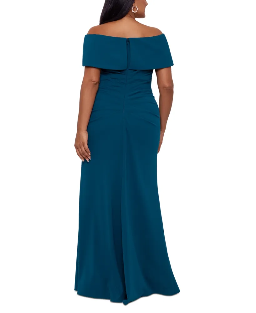Betsy & Adam Plus Sweetheart Off-The-Shoulder Gown