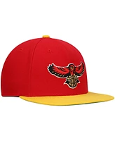 Men's Mitchell & Ness Red, Yellow Atlanta Hawks Hardwood Classics Team Two-Tone 2.0 Snapback Hat