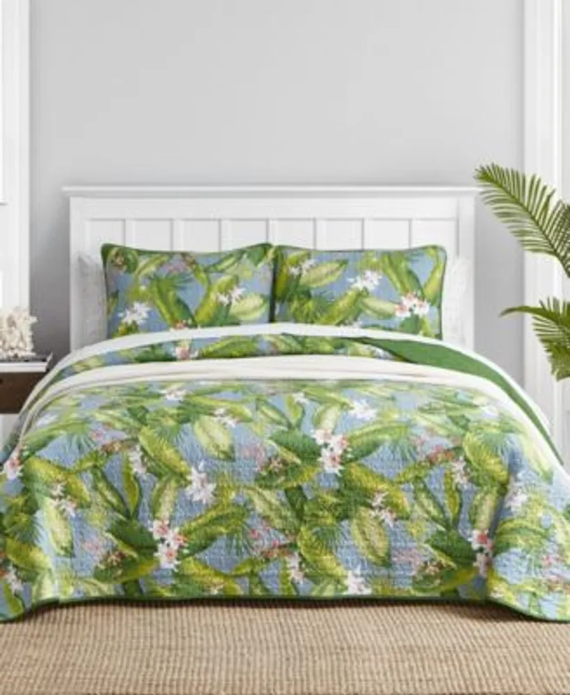 Casual Comfort Leaves Reversible Quilt Set