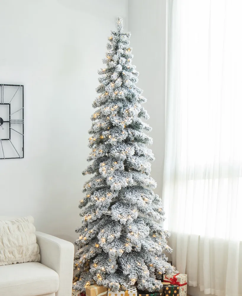 Glitzhome 9' Pre-Lit Flocked Layered Spruce Artificial Christmas Tree with 500 Warm White Lights