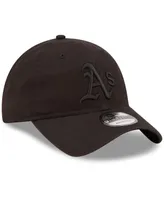 Men's New Era Oakland Athletics Black on Black Core Classic 2.0 9TWENTY Adjustable Hat