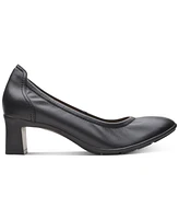 Clarks Women's Neiley Pearl Slip-On Pumps
