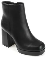 Journee Collection Women's Mollie Platform Booties