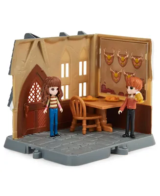 Closeout! Harry Potter, Magical Minis Three Broomsticks Playset - Multi