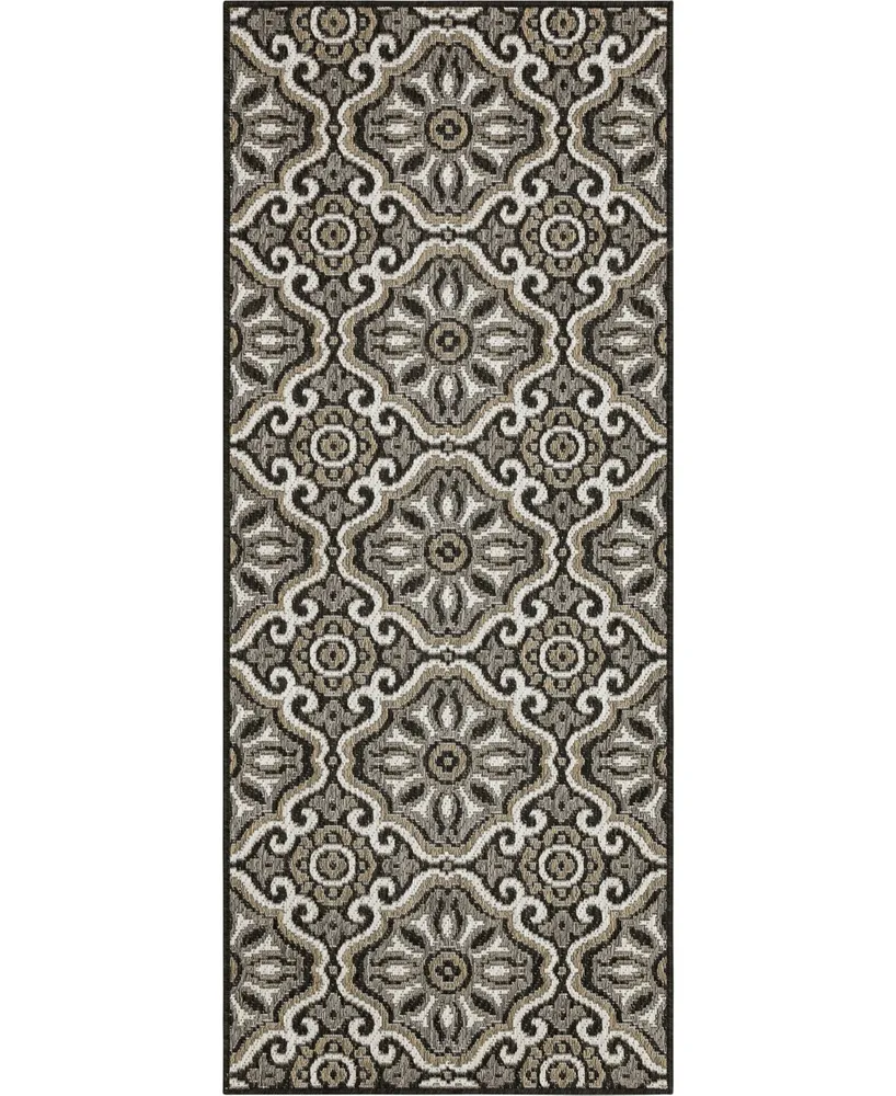 Mohawk Malibu Outdoor Portugal Tile 2'5" x 6' Area Rug