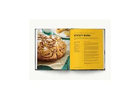 Simple Cast Iron Cooking- Over 100 Flavorful Recipes that Bring New Taste to Tradition by The Coastal Kitchen