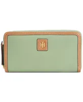 Tommy Hilfiger Julia Solid Nylon Zip Wallet