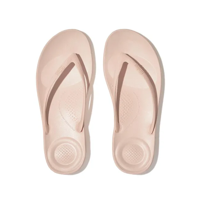 FitFlop IQushion Ergonomic Flip Flops, Gold