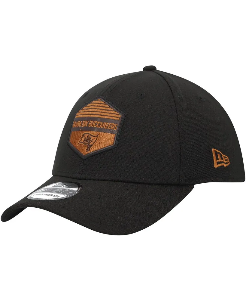 Men's New Era Black Tampa Bay Buccaneers Gulch 39THIRTY Flex Hat