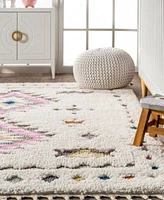 Nuloom Loft Jocelyn Tribal Shag Tasseled Area Rug